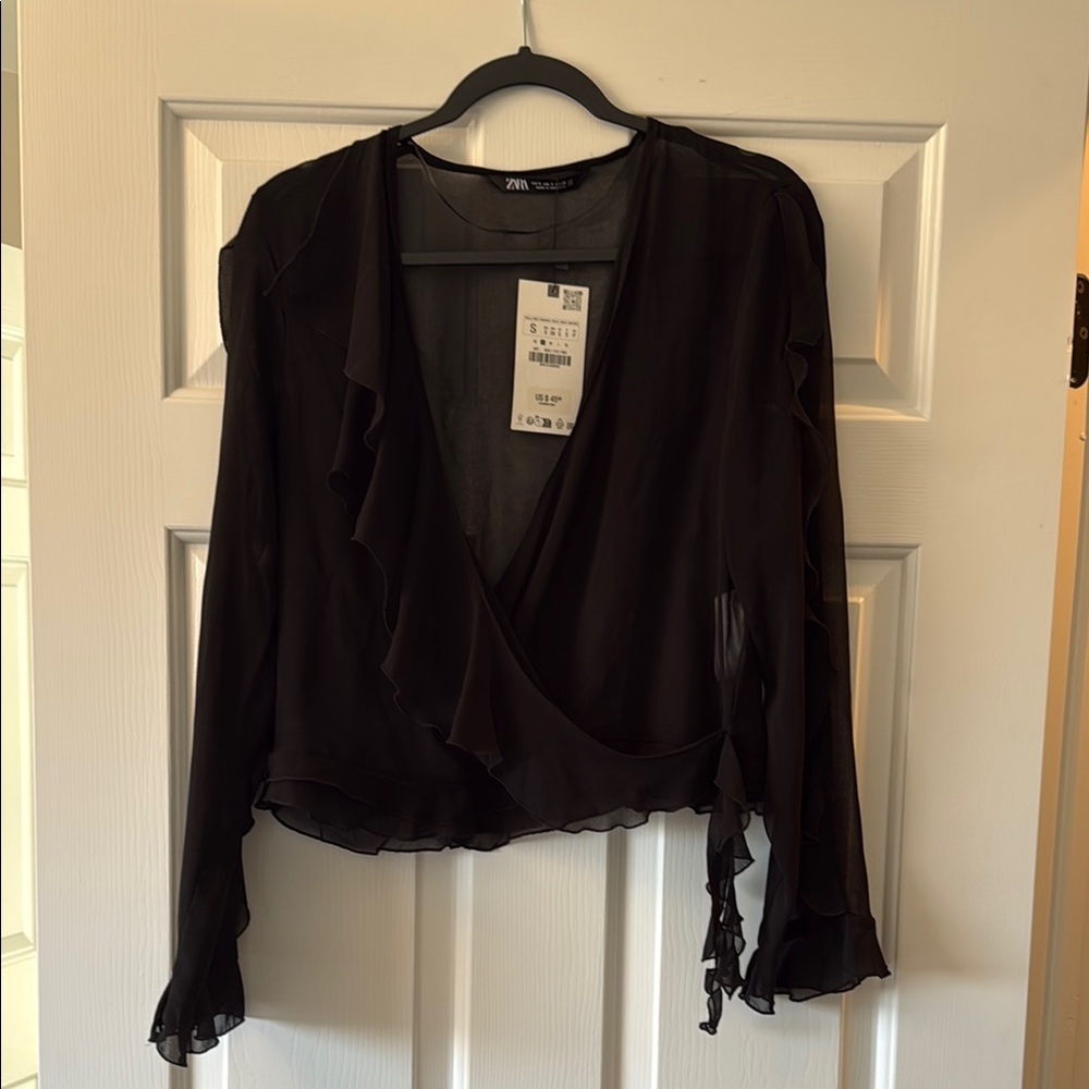 Zara Women's Black Ruffled Top